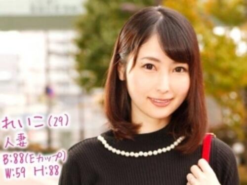 【MM号】クール系セレブ奥さまが戸惑いつつ乗車！ち首マッサージから他人棒が欲しくなりセックス！【人妻ナンパ】