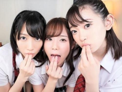 【坂道みるｘ架乃ゆらｘ伊賀まこ】「乳首大好きだもんね❤」神3にパンチラ誘惑される禁断の円光シチュエーション【VR】