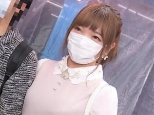 【MM号】フランス旅行中に出会ったというマスク美人なカノジョ♡激ピス電動バイブでオマンコ突いたら下の口から大量の潮吹き！