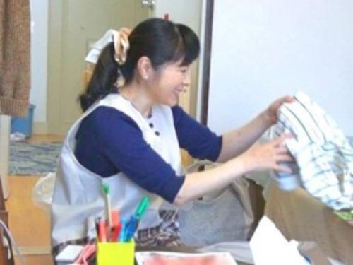 【五十路熟女】母乳大好きなお客様の元に母乳がでるおばさんを派遣！揉まれて吸われて思わず噴射の特別サービス！