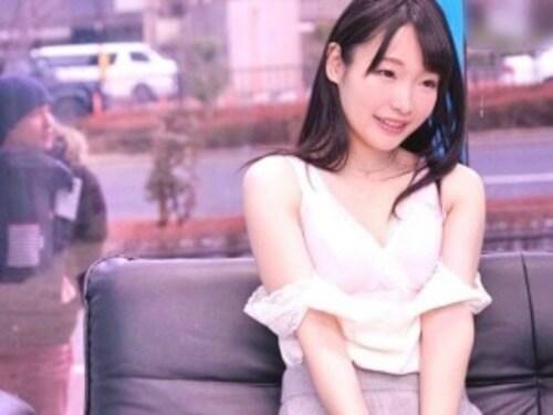 【MM号】乳首におもちゃを当てた瞬間Hな声を出すスケベな人妻！母乳をだしてイキまくる母乳まま