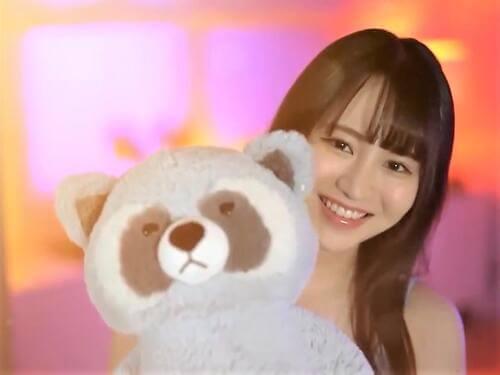 【小野六花】10代の美白＆美肌な清楚な雰囲気漂うクビレ有エロカワ美少女！おじさん男優チンポコで手コキ＆フェラチオに挑戦！
