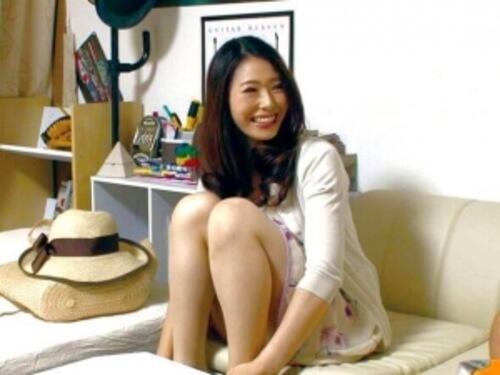 【人妻ナンパ】隠しカメラが置かれているとも知らずヤリ部屋にやってきた綺麗系30代奥さまの素顔と赤裸々な痴態！