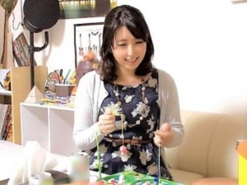 【人妻ナンパ】美魔女な熟女ナンパしお持ち帰り!元スチュワーデスの美人奥様がイケメンに喰われザーメン種付けされ寝取られる!