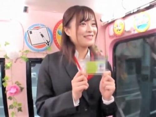 【MM便】クッキングスタジオの運営会社の営業担当の巨乳美女ナンパ！素股でスケベ汁溢れ濡れ濡れまんこに巨根IN着衣SEX！