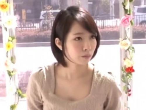 【マジックミラー号】キレカワ奥さまに媚薬を美容に良いと信じこませ提供！ダンナには見せた事がないアヘ顔トリップSEX！