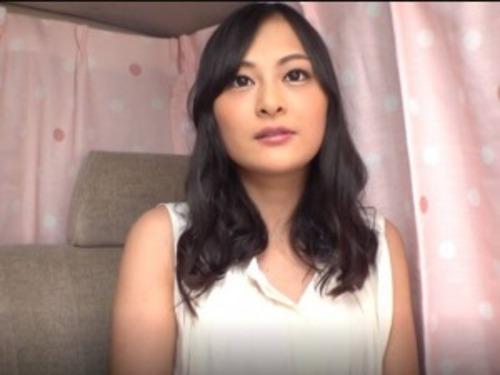 【人妻ナンパ】黒の下着姿がSEXYな黒髪おっとり系人妻熟女♡エスカレートするH行為発情し不倫中だしセックス！