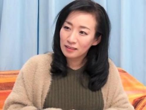 【マジックミラー号】ノーと言えない四十路の優しい奥様！若男のパワーにメロメロにされて全てを曝け出す！【人妻ナンパ】