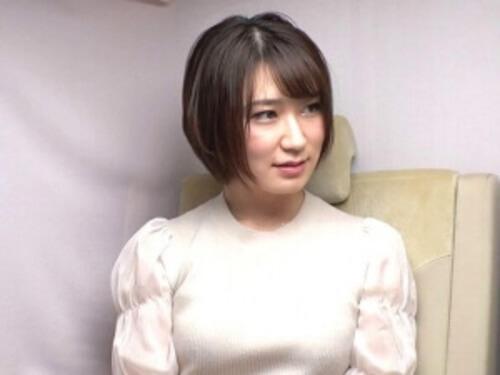 【人妻ナンパ】街中で見かけた綺麗系奥さま！ランジェリー確認からのＨな行為に欲情して不倫セックス！