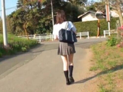 【被害者は都立〇〇校生徒】家に帰ると隠れていたオトコに室内強姦されこの先も監視していると脅迫されたビデオ流出！
