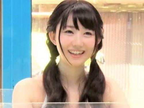 【MM号】真夏のビーチでみつけた童顔ロリJD美人が温泉のモニター体験❤初対面の男と素股で性器が触れ合いドキドキ羞恥SEX
