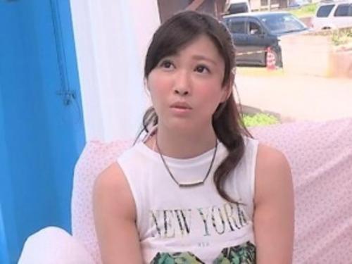 【MM号】「秘書です❤」会社のBBQで来たキレカワ美人お姉さん❤谷間エロい爆乳デカパイ美女がDT男子と筆おろしSEX❤