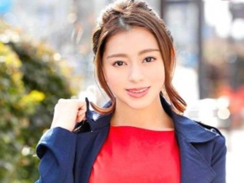 【素人ナンパ】マジックミラー号の中でAV男優のプロテクニック堕ちていく新成人をミラー越しに生観察！激イキ姿を大胆に披露♡