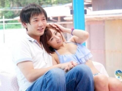 【MM号】海水浴場に居た可愛いスレンダー娘！童貞君のオ〇ニーのお手伝いから筆おろしセックス！【素人ナンパ】