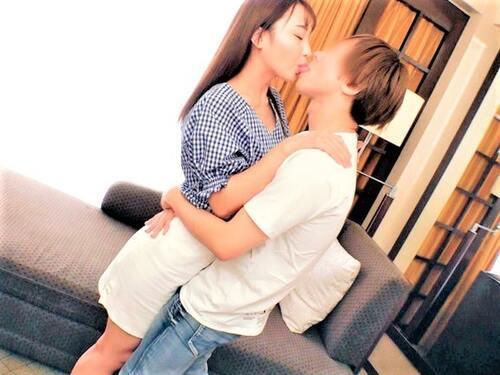 【素人ナンパ】「彼氏…いない❤」Kiss大好きでOLになる巨乳爆乳の美人お姉さん❤DTとディープキスから始まる筆おろし❤