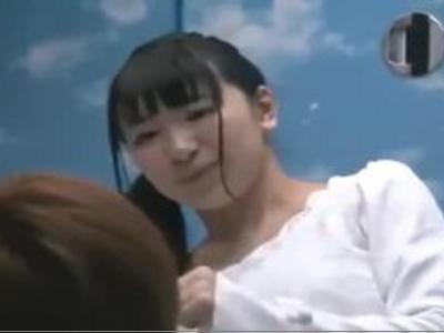 <マジックミラー*女子大生>ほろ酔いな友達同士の男女をナンパして素股企画！ムラムラしちゃって生出しファック！驚愕の神映像