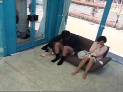 <マジックミラー*素人 ナンパ>可愛いOLが早漏男性の特訓に付き合ってあげて続けざまに膣内射精された！センズリ向きの18禁映像
