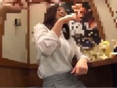 <ハード系*美乳>酔っ払った美人な女の子を口説いてお持ち帰り！簡単についてきちゃう欲求不満なお姉さん！おかずにしたい18禁映像