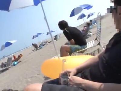 <水着*ギャル>ビーチでバイトしていた可愛い女の子をレイプ！ローター仕込まれて恥ずかしそうにモジモジ！発情しちゃう性処理動画