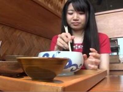 <ナンパ*素人>巨乳な人妻を口説いて寝取りファック！！旦那には内緒の秘密の不貞行為！迷ったらこの動画