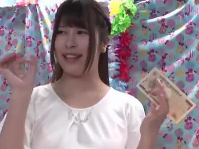 <外見える!?*企画>彼女をミラー号に連れて帰ってH！ミラー越しにカレを見ながらイキまくる！今晩のおかずに決定のめちゃシコ動画