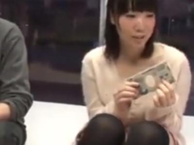 <外見える!?*女子大生>【エロエロカー】欲求を抑えられずに大学の友人とエッチしちゃう！女性が見てもいいR18映像