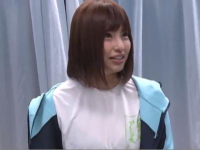 <マッサージ*リフレ>激カワなスポーツ女子の膣圧チェック！マ〇コをほぐしてそのままファック！こんなAVを待ってた