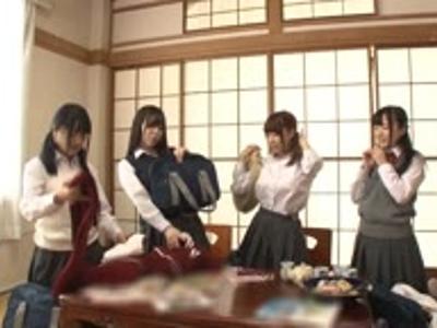 〔体操着;女子校生〕『先生に見つかっちゃう…』修学旅行で女子高生たちが同級生と乱交SEX！発射どころ豊富なR18動画