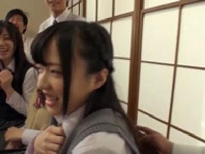 〔体操着;女子校生〕『先生に見つかっちゃう…』修学旅行で女子高生たちが同級生と乱交SEX！発射どころ豊富なR18動画