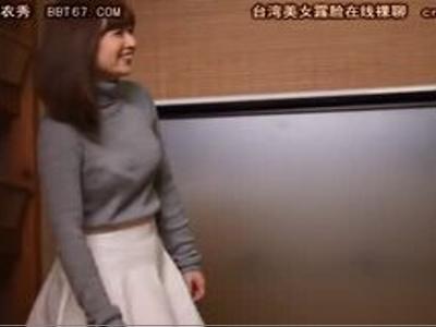 〔主婦 ;企画 〕『恥ずかしぃよ～♡』大学生たちと人妻の王様ゲームでエロミッション！シコシコ必須のエロ動画