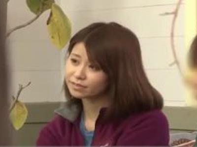 〔女子大生 ;巨乳 〕『もう…ヤッちゃう？』友達同士で素股企画！我慢できずに挿入腰振り！ムラムラ最高潮の即抜け映像