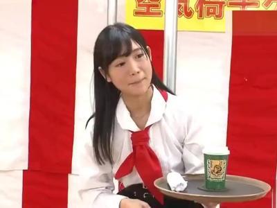 〔おっぱい;エロ動画〕『ダメっ無理～…』彼氏の目の前で空気椅子する女の子の股間の下にチンチン企画！右手が止まらないR18動画