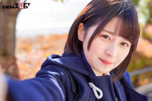 彼氏大好きJKをGET＆マジックミラー号に連れ込んで…賞金に必死で快感我慢！制服の上から分からなかったウブな…