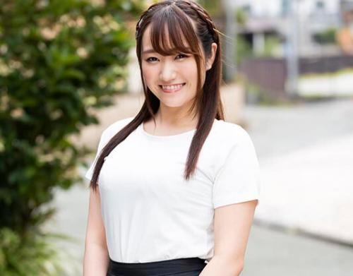 友達と旅行に来ていたJDが羞恥ミッションで…美人JDは男性客たちのガチガチチンポを…