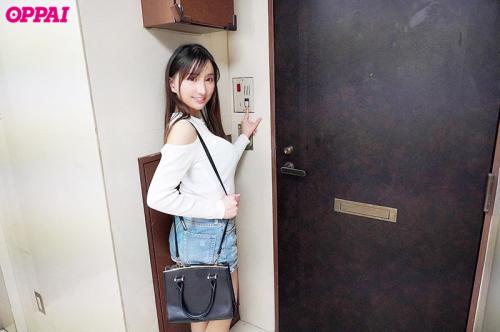 沖縄育ちの性豪。そんな彼女を素人のお宅に即尺・即パイズリしてあげる為に派遣！最強の性欲モンスターが素人男を喰い漁る！
