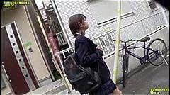下校途中のJKを執拗に尾行、そしてエレベーターに入った途端犯人による卑劣な蛮行が始まる…泣こうが叫ぼうが誰も助けに…