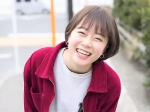 【渡辺まお】ショートカットが似合う激カワJD❤SEX大好き淫乱インテリ女子大生が好奇心だけでAV衝撃デビュー❤