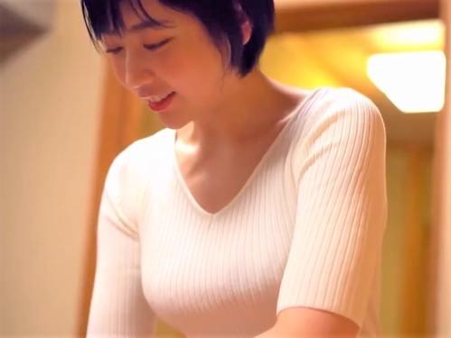 【夏目響】「初めてなので緊張します･･･」圧倒的な美貌と肉体！ショートカット美女の初々しいエッチな姿で本格的にAV進出♡