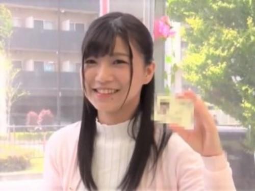 【マジックミラー号】大学に通う２０歳の同級生ペアが素股に挑戦♡ドキドキしながら密室でクリトリスとチンポを擦り合わせSEX