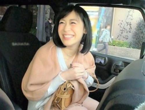 【人妻ナンパ】昼休みに男とSEXする為自宅や職場を抜け出す痴女がネトラレ♡マッチングアプリで出会った爆乳な浮気妻！