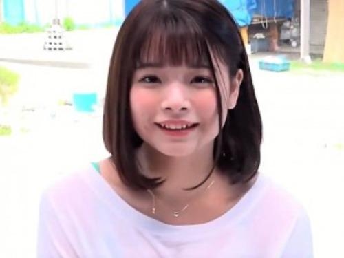 【マジックミラー号】ビーチでお金に目が眩んだ童顔Sexy美少女を軟派♡オトコをイカせる程高額賞金GETのゲームしてみた！