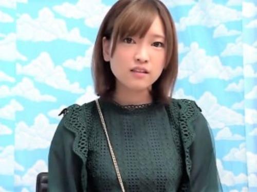 【素人ナンパ】「脱ぐんですか？」新宿でピンク乳首の超敏感な美少女を軟派！保湿ローションの体験だけで終わらず種付けされる♡