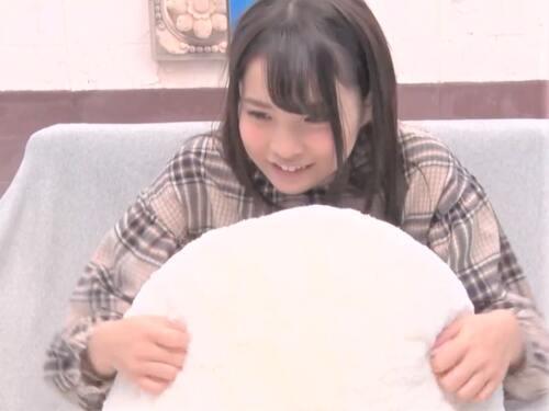 【MM号】「性感帯は…下//」激カワ美尻おっぱい娘に100の質問❤童顔ロリJDが答えている中いきなり全裸男にハメられる