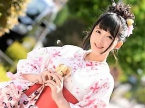 【MM号】ノリが良い激カワ美少女ナンパ❤野球拳で脱ぐ姿がエロいスレンダーお姉さんと浴衣着たままフェラ＆バック【素人ナンパ】