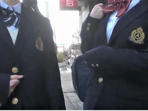 【MM号】スタッフに捕まってしまった清楚系な巨乳の制服おっぱい娘♡仲良く発育途中のミニスカ爆乳デカパイをマッサージSEX