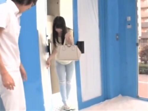 【MM号】「なんか見える❤」好きな人を追っかけ陸上部に入った清楚JD❤ユニフォームに着替えた美人お姉さんにガン突きSEX