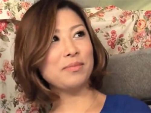 【人妻ナンパ】「こんな太いの初めて❤」超デカパイ素人ナンパしランジェリー確認❤超敏感おっぱいおばさんがバイブでオナニー❤