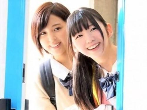 【MM号】清純無垢な大の仲良し二人組JKがノリと勢いで膣内洗浄を受診❤過激な保健体育の特別講義で敏感マンコから大噴射❤