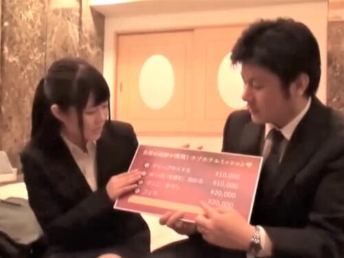 【モニタリング】セクシーお尻の美人お姉さんが上司とラブホテル❤絶対破けるゴムで矯正中出しされるイタズラ企画に参加決定❤