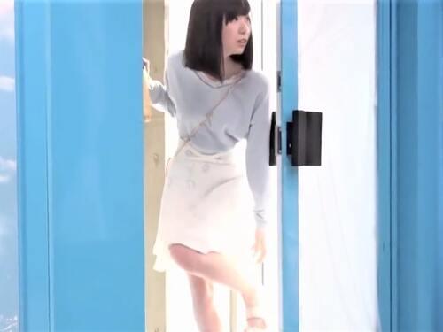 【MM号】「うっそぴょ~ん❤」池袋でナンパした色白なお姉さん❤部活でベース引いてた清楚JDが100の質問中に全裸男が乱入